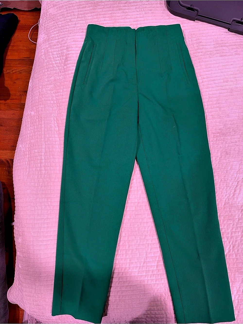 Zara Straight Leg Pants in Green Size Medium
